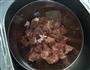 牛腩炖萝卜的做法图解1
