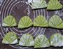 绿荷叶夹的做法图解3