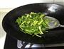 蒜苗炒肉丝的做法图解4