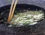 鲜虾红油抄手的做法图解3