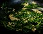 韭苔炒鸡蛋的做法图解4