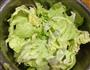 培根手撕包菜的做法图解2