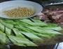 鸭肉黄豆苦瓜汤的做法图解1