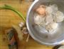 蒜蓉粉丝蒸扇贝的做法图解1