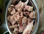 紫苏焖鸭肉的做法图解1