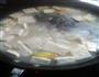 鲫鱼豆腐汤的做法图解6