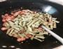 好吃又简单的四季豆烧肉煲饭的做法图解4