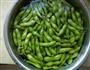 清煮毛豆的做法图解1