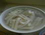 白菜肉丝炒年糕的做法图解1