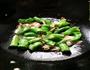 虎皮尖椒烧四季豆的做法图解2