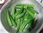 凉拌秋葵的做法图解1