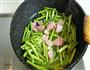 火腿片炒芦笋的做法图解2