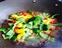 尖椒牛蛙的做法图解9