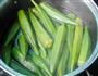 腊肠炒秋葵的做法图解3
