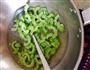 甜辣苦瓜的做法图解2