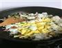 香肠鸡蛋炒冷饭的做法图解5