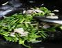 蒜苔炒五花肉的做法图解3