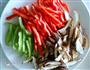 双椒敲虾的做法图解2