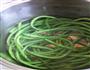 青芥辣麻酱拌豇豆的做法图解1