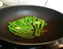 油闷青椒的做法图解3