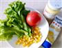 番茄生菜玉米沙拉的做法图解1