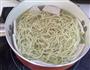 酸菜骨汤面的做法图解11