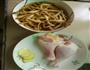 黄花菜炖鸡腿汤的做法图解1