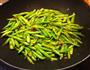 四季豆炒肉丝的做法图解4