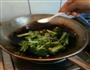可口的清炒西兰花的做法图解3