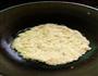 鸡蛋饭饼的做法图解4