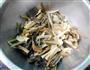 白菜干烧肉的做法图解3