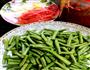 里脊肉丝炒豇豆的做法图解1