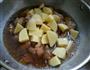 土豆焖猪蹄的做法图解6