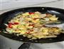 洋葱炒蛋的做法图解3