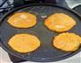 南瓜玉米面饼的做法图解3