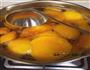 营养安全的-自制黄冰糖黄桃罐头的做法图解2