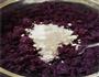 紫薯芝麻饼的做法步骤3
