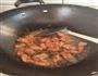 香菇炒肉片的做法图解3