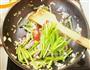 小炒山野菜的做法图解6