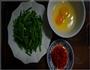 泡椒韭菜苔炒鸡蛋的做法图解1