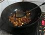 豆芽炒大肉的做法图解6