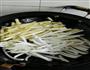 土豆条烩娃娃菜的做法图解5