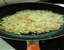 蛋炒饭饼摆盘的做法图解2