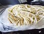 简单的葱油拌面的做法图解3