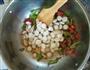 炒鱼丸的做法图解4
