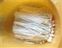 培根金针菇卷的做法图解1