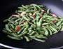 家常版-干煸豆角的做法图解2