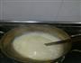 牛奶鸡蛋花的做法图解4