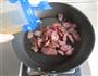 腊肠炒藕片的做法图解2