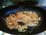 孜然菌菇小炒肉的做法图解4